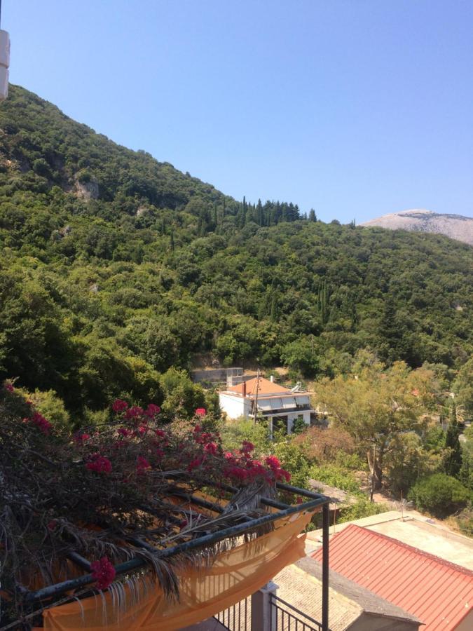 Giannatos' Studios - Makis Poros  Eksteriør billede