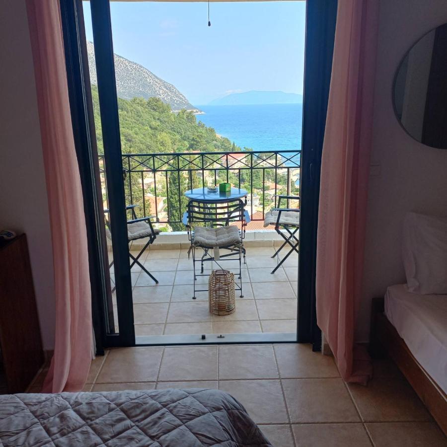 Giannatos' Studios - Makis Poros  Eksteriør billede