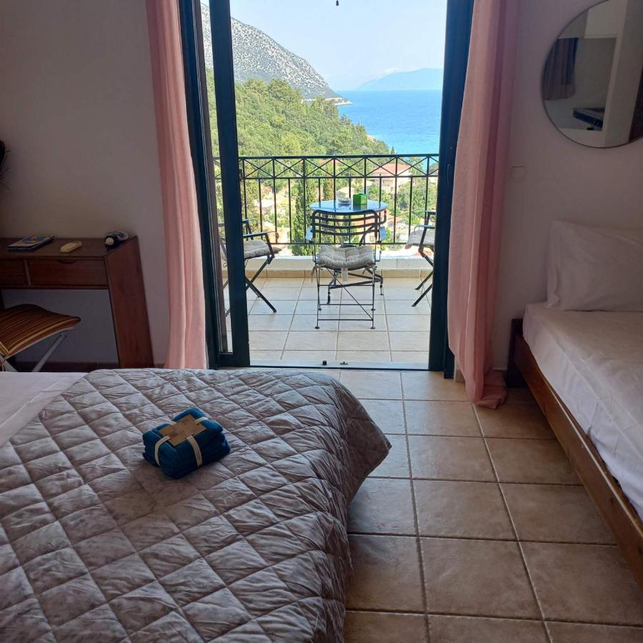 Giannatos' Studios - Makis Poros  Eksteriør billede