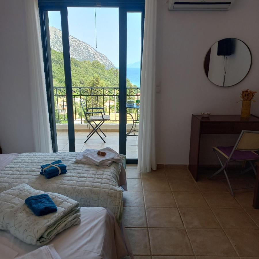Giannatos' Studios - Makis Poros  Eksteriør billede