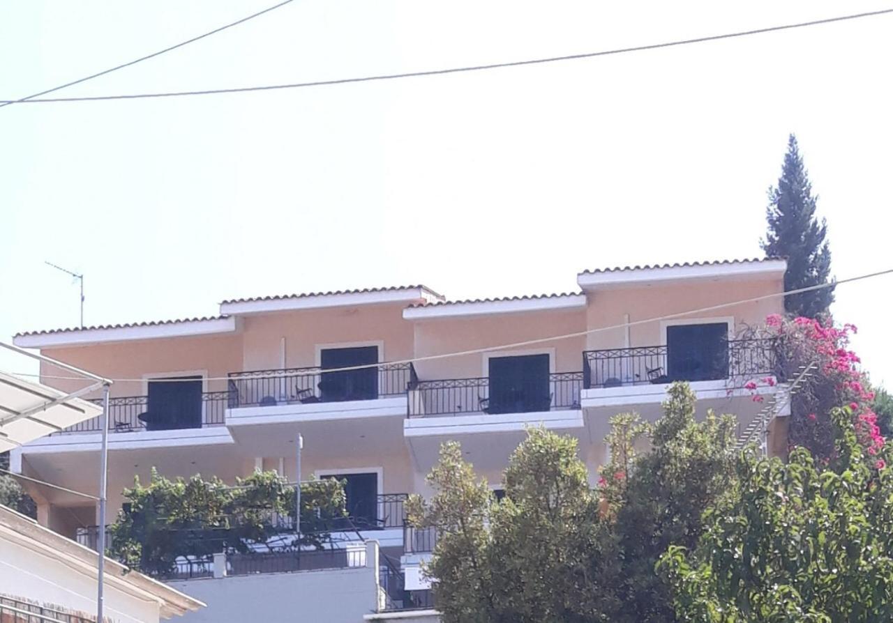 Giannatos' Studios - Makis Poros  Eksteriør billede